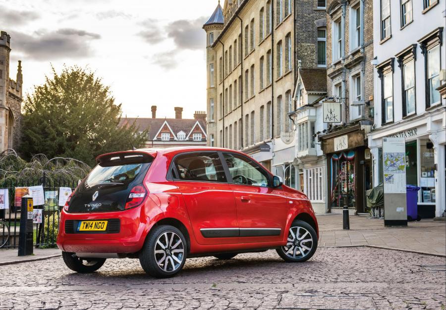 Renault Twingo Dynamique 2014 года  (UK) (фото 9 из 22)